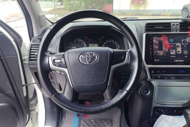 Used Toyota Prado 2018 3.5L Automatic SX Steering Wheel