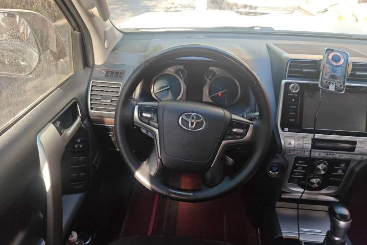 Used Toyota Prado 2018 3.5L Automatic VX NAVI Steering Wheel