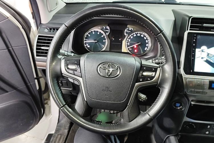 Used Toyota Prado 2018 3.5L Automatic TX-L Steering Wheel