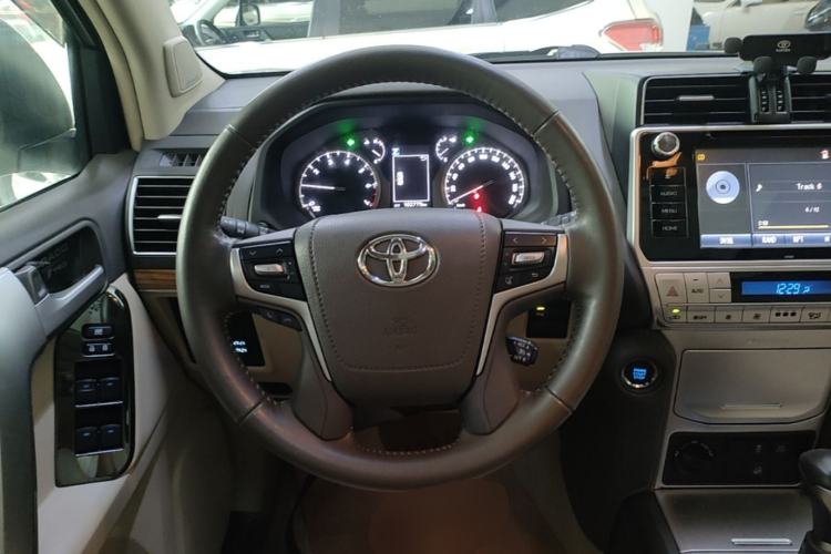 Used Toyota Prado 2018 3.5L Automatic TX-L with Rear-Mounted Spare Tire Steering Wheel