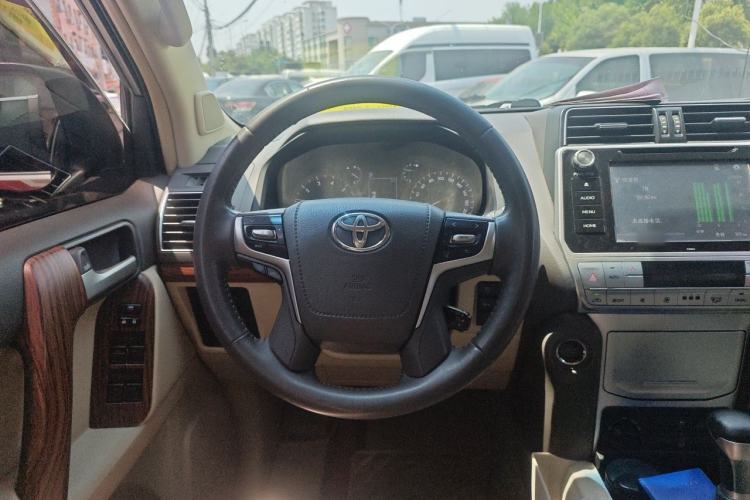 Used Toyota Prado 2018 3.5L Automatic TX-L Steering Wheel