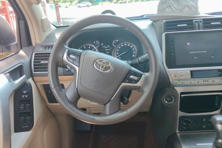 Used Toyota Prado 2018 3.5L Automatic TX-L Steering Wheel