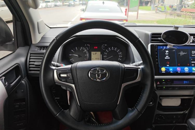 Used Toyota Prado 2018 3.5L Automatic SX Steering Wheel