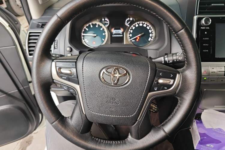 Used Toyota Prado 2018 3.5L Automatic TX-L with Rear-Mounted Spare Tire Steering Wheel