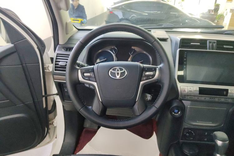 Used Toyota Prado 2018 3.5L Automatic TX-L with Rear-Mounted Spare Tire Steering Wheel