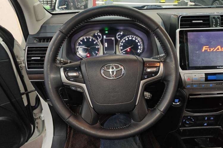 Used Toyota Prado 2018 3.5L Automatic TX-L Steering Wheel