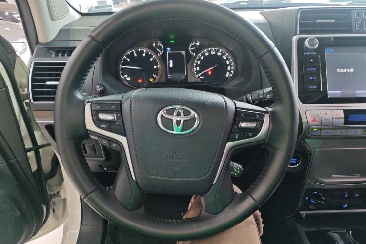 Used Toyota Prado 2018 3.5L Automatic TX-L Steering Wheel