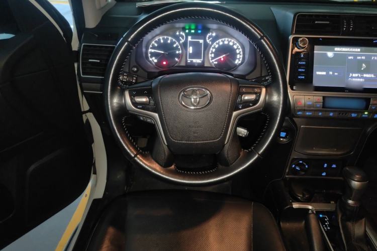 Used Toyota Prado 2018 3.5L Automatic TX-L NAVI Steering Wheel
