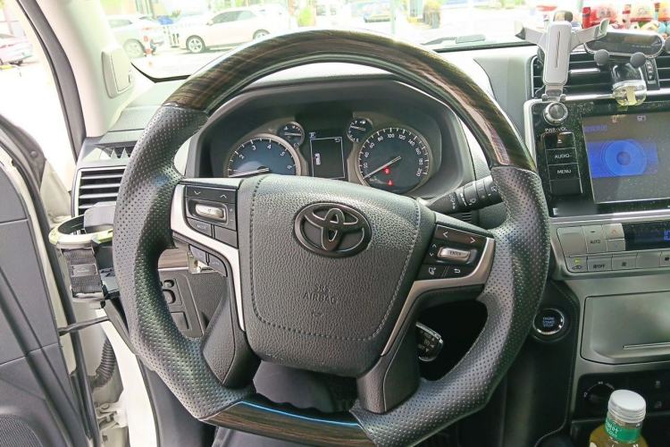 Used Toyota Prado 2018 3.5L Automatic TX-L with Rear-Mounted Spare Tire Steering Wheel