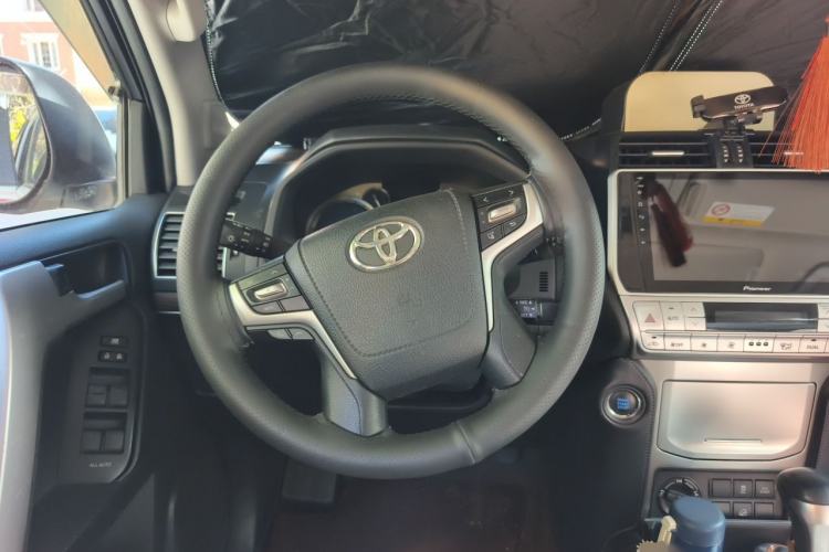 Used Toyota Prado 2018 3.5L Automatic TX-L Steering Wheel