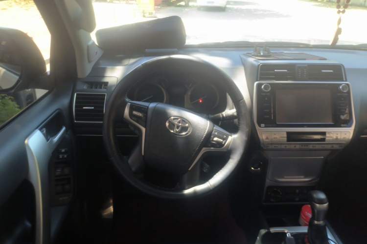 Used Toyota Prado 2018 3.5L Automatic TX-L NAVI with Rear-Mounted Spare Tire Steering Wheel