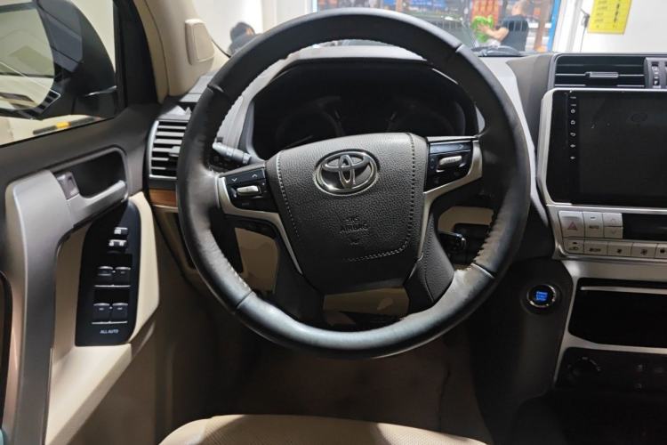 Used Toyota Prado 2018 3.5L Automatic TX-L with Rear-Mounted Spare Tire Steering Wheel