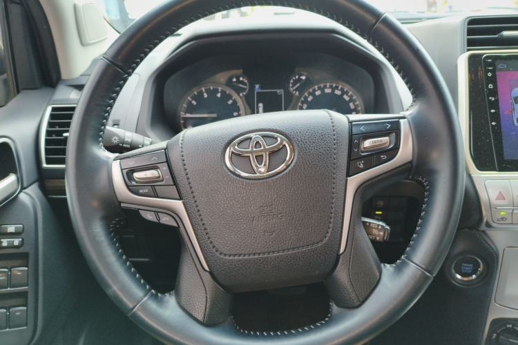 Used Toyota Prado 2018 3.5L Automatic TX-L Steering Wheel