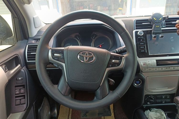 Used Toyota Prado 2018 3.5L Automatic TX-L Steering Wheel