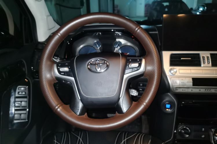 Used Toyota Prado 2018 3.5L Automatic TX-L with Rear-Mounted Spare Tire Steering Wheel