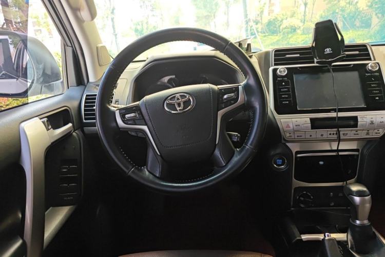 Used Toyota Prado 2018 3.5L Automatic TX-L with Rear-Mounted Spare Tire Steering Wheel