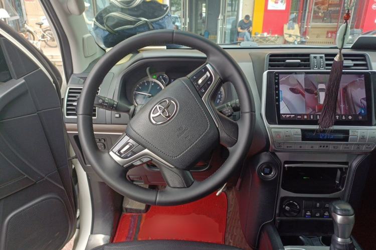 Used Toyota Prado 2018 3.5L Automatic TX-L with Rear-Mounted Spare Tire Steering Wheel