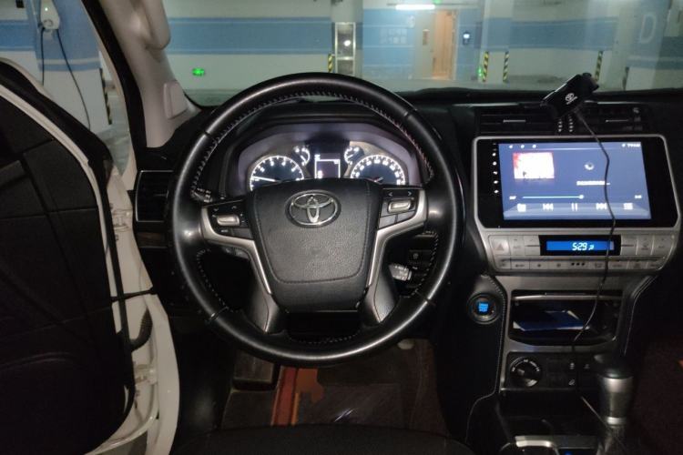 Used Toyota Prado 2018 3.5L Automatic TX-L Steering Wheel