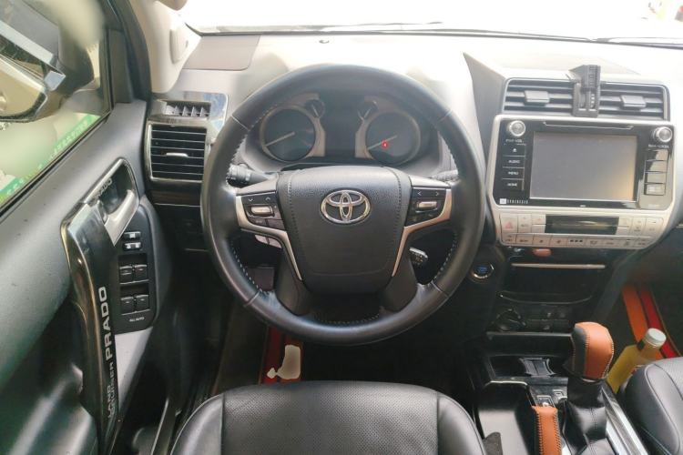 Used Toyota Prado 2018 3.5L Automatic TX-L NAVI with Rear-Mounted Spare Tire Steering Wheel