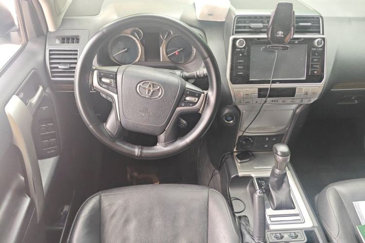 Used Toyota Prado 2018 3.5L Automatic TX-L with Rear-Mounted Spare Tire Steering Wheel