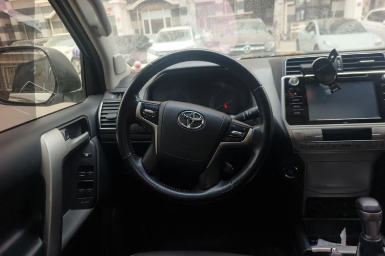 Used Toyota Prado 2018 3.5L Automatic TX-L with Rear-Mounted Spare Tire Steering Wheel