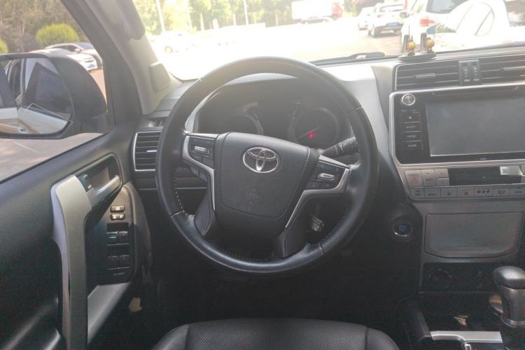 Used Toyota Prado 2018 3.5L Automatic TX-L with Rear-Mounted Spare Tire Steering Wheel