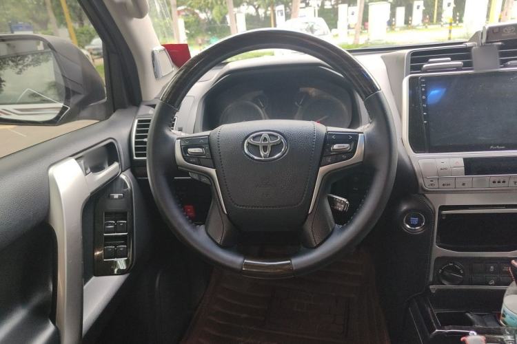 Used Toyota Prado 2018 3.5L Automatic TX-L with Rear-Mounted Spare Tire Steering Wheel