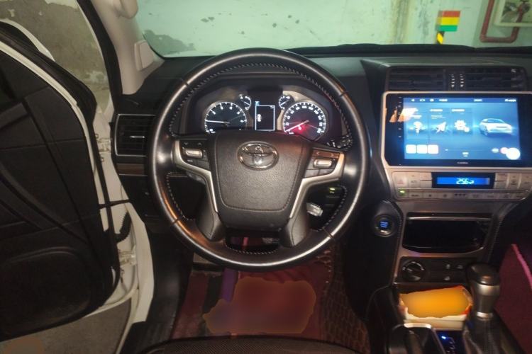 Used Toyota Prado 2018 3.5L Automatic TX-L with Rear-Mounted Spare Tire Steering Wheel