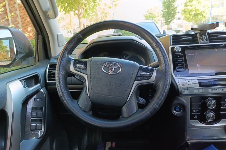 Used Toyota Prado 2018 3.5L Automatic TX-L NAVI with Rear-Mounted Spare Tire Steering Wheel
