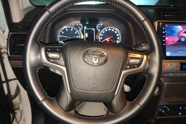 Used Toyota Prado 2018 3.5L Automatic TX-L Steering Wheel