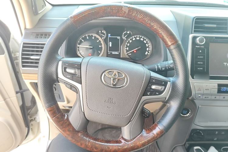 Used Toyota Prado 2018 3.5L Automatic TX-L NAVI Steering Wheel