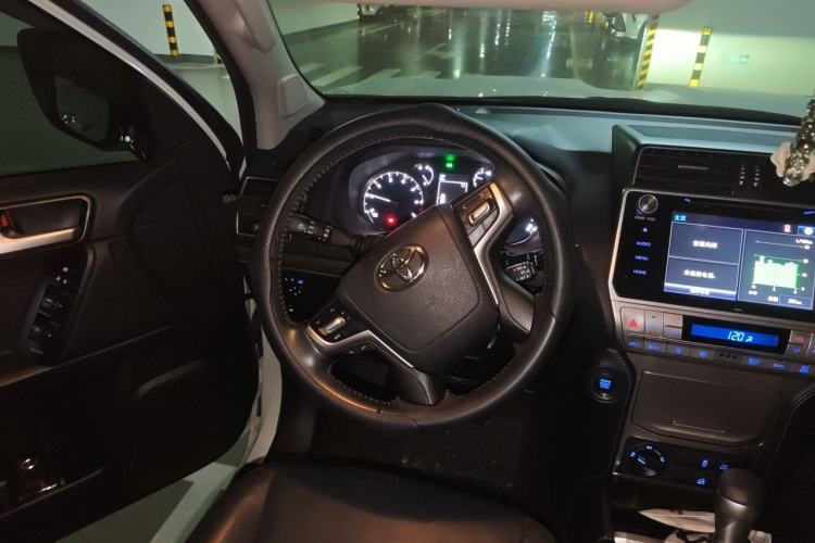 Used Toyota Prado 2018 3.5L Automatic TX-L with Rear-Mounted Spare Tire Steering Wheel