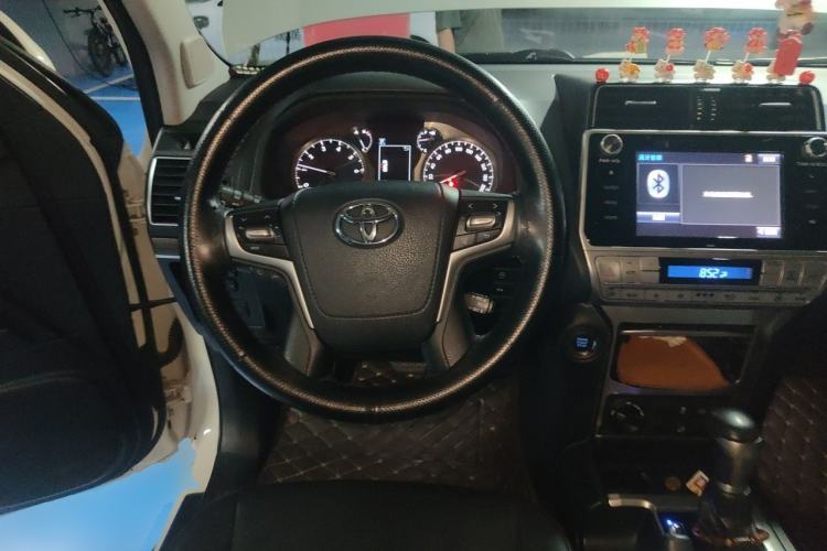 Used Toyota Prado 2018 3.5L Automatic TX-L with Rear-Mounted Spare Tire Steering Wheel