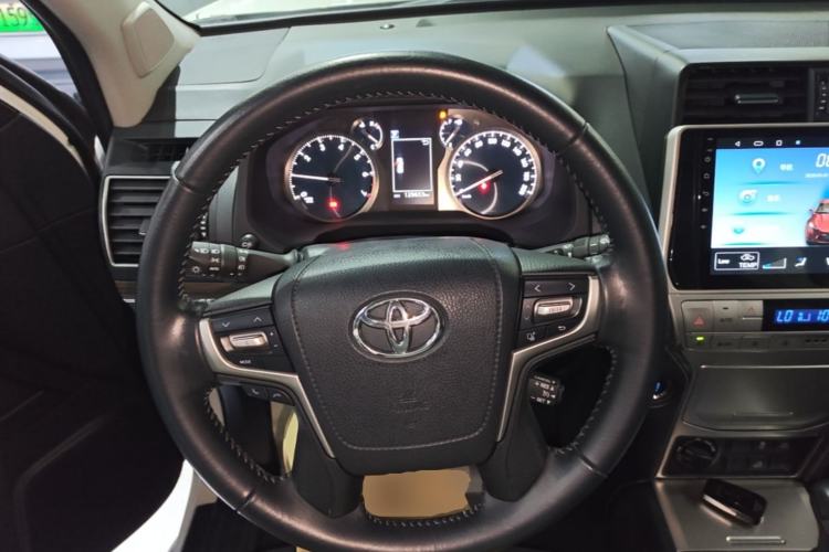 Used Toyota Prado 2018 3.5L Automatic TX-L Steering Wheel