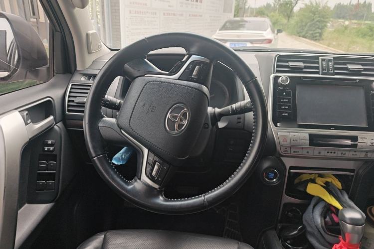 Used Toyota Prado 2018 3.5L Automatic TX-L NAVI Steering Wheel