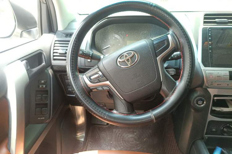 Used Toyota Prado 2018 2.7L TX Aluminum Wheels Underbody Mounting Base Version – Middle East Steering Wheel