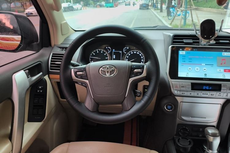 Used Toyota Prado 2018 3.5L Automatic TX-L with Rear-Mounted Spare Tire Steering Wheel