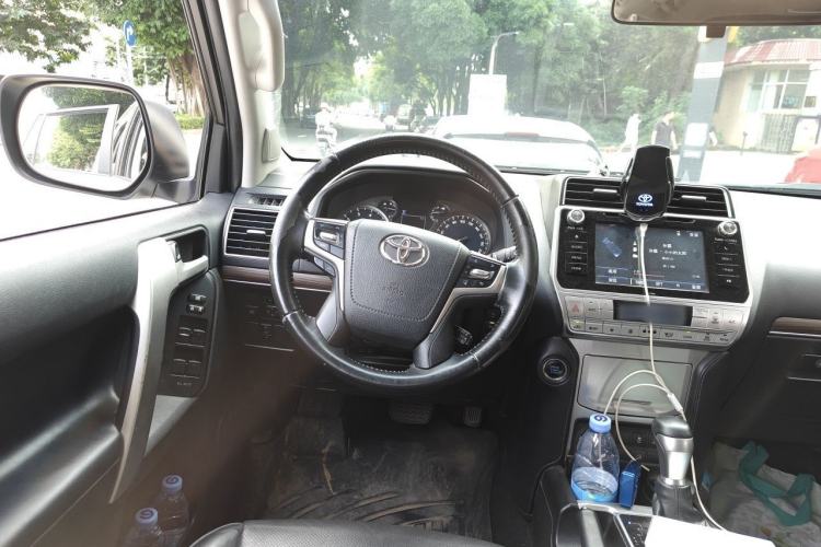 Used Toyota Prado 2018 3.5L Automatic TX-L with Rear-Mounted Spare Tire Steering Wheel