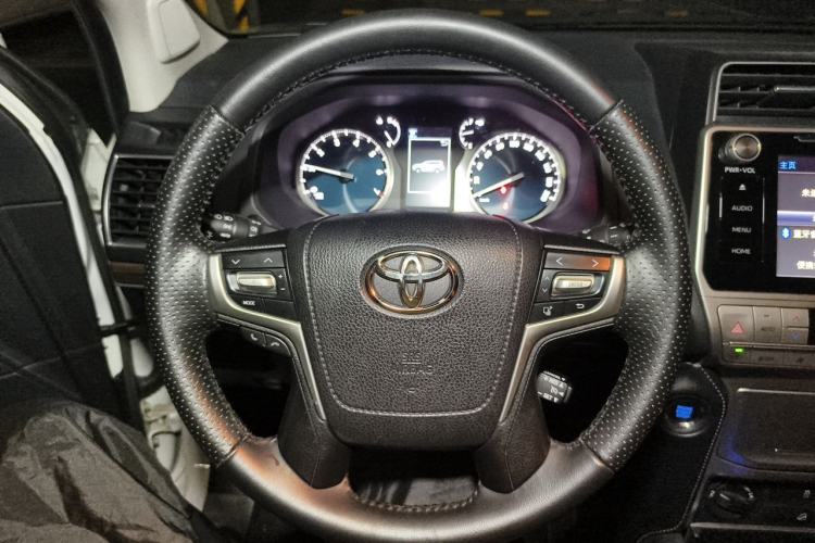 Used Toyota Prado 2018 3.5L Automatic TX-L Steering Wheel