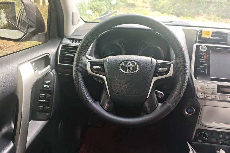 Used Toyota Prado 2018 3.5L Automatic TX-L NAVI with Rear-Mounted Spare Tire Steering Wheel