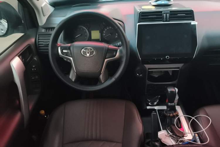 Used Toyota Prado 2018 3.5L Automatic SX Steering Wheel