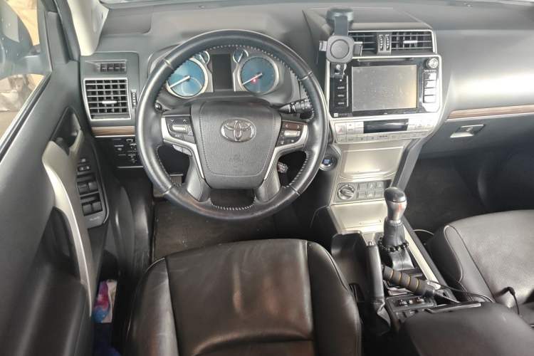 Used Toyota Prado 2018 3.5L Automatic TX-L NAVI Steering Wheel