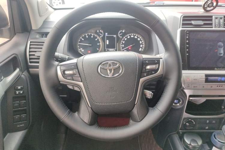 Used Toyota Prado 2018 3.5L Automatic TX-L NAVI Steering Wheel