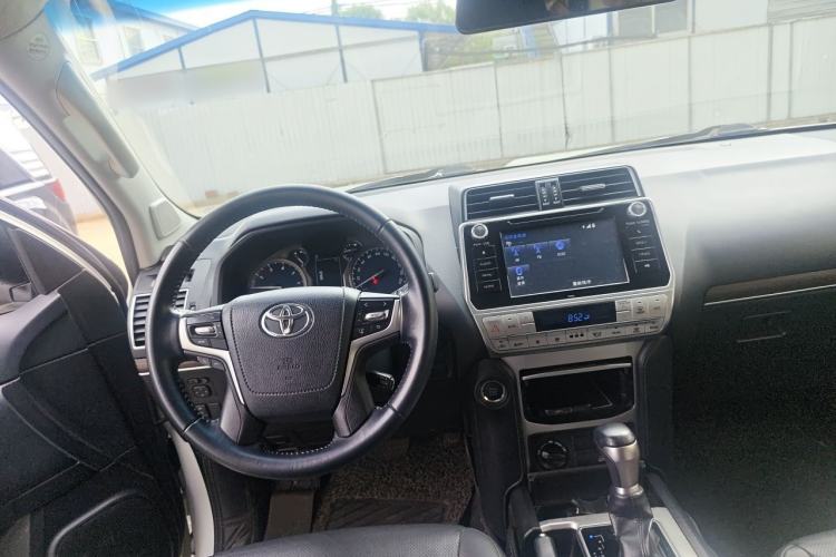 Used Toyota Prado 2018 3.5L Automatic TX-L Steering Wheel