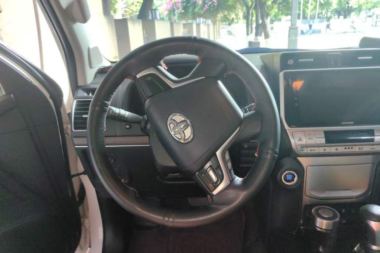 Used Toyota Prado 2018 3.5L Automatic TX Steering Wheel