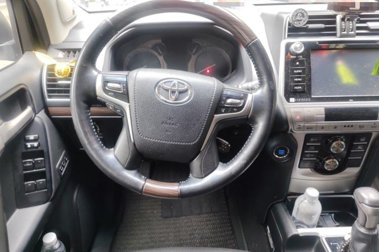 Used Toyota Prado 2018 3.5L Automatic VX NAVI with Rear-Mounted Spare Tire Steering Wheel