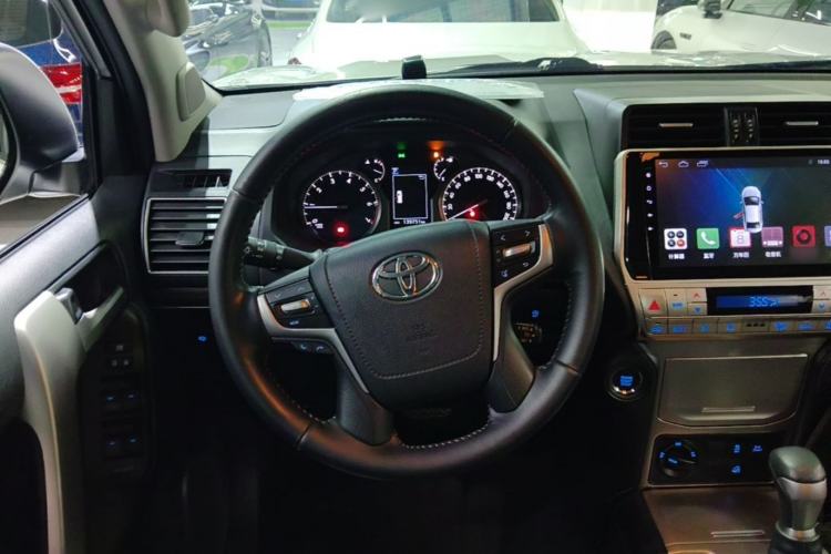 Used Toyota Prado 2018 3.5L Automatic TX-L Steering Wheel