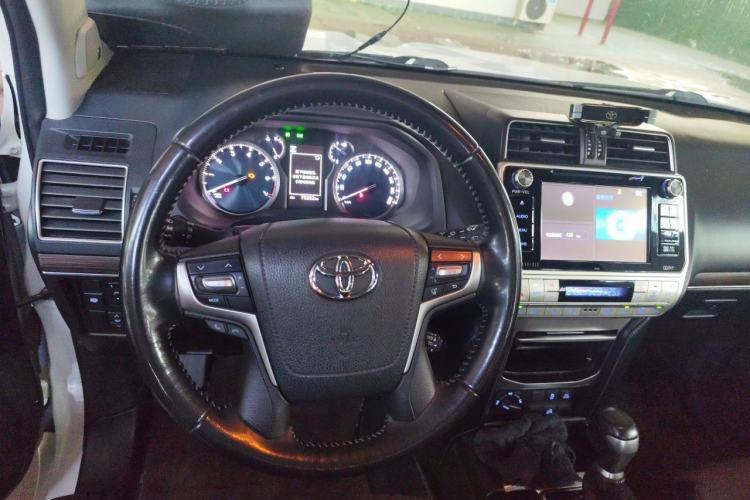 Used Toyota Prado 2018 3.5L Automatic TX-L NAVI Steering Wheel