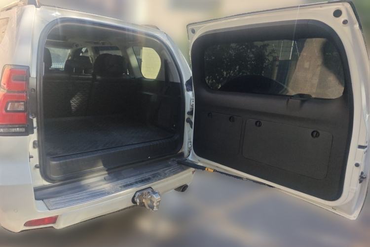 Used Toyota Prado 2018 3.5L Automatic TX-L NAVI Trunk