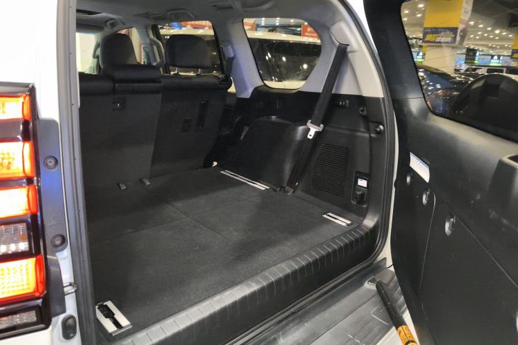 Used Toyota Prado 2018 3.5L Automatic TX-L with Rear-Mounted Spare Tire Trunk